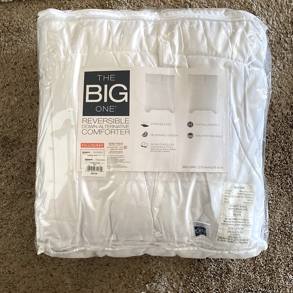 Kohl's Bedding Kohls The Big One Reversible Down Alternative